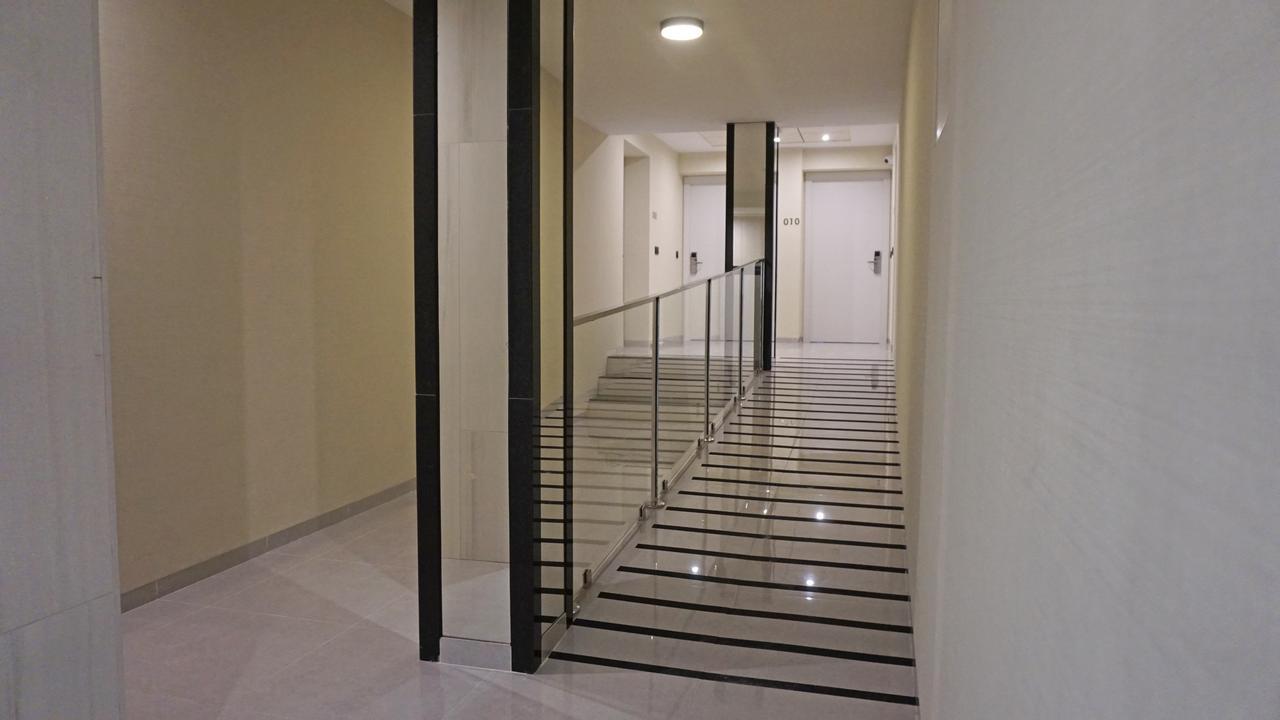 Apartamentos La Laguna I Luxury Apartments กวาร์ดามาร์เดลเซกูรา ภายนอก รูปภาพ
