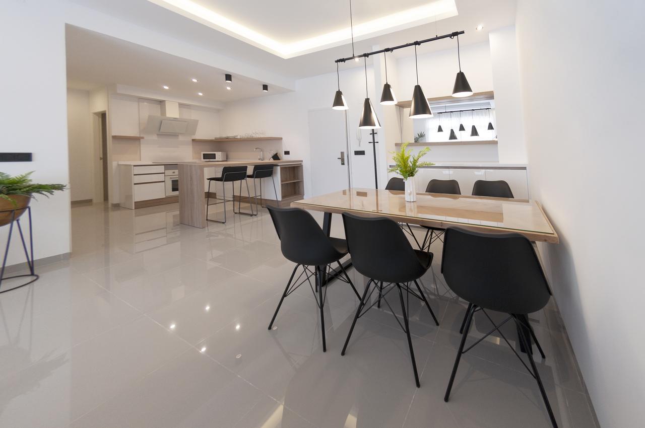 Apartamentos La Laguna I Luxury Apartments กวาร์ดามาร์เดลเซกูรา ภายนอก รูปภาพ