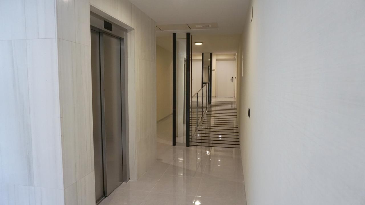 Apartamentos La Laguna I Luxury Apartments กวาร์ดามาร์เดลเซกูรา ภายนอก รูปภาพ