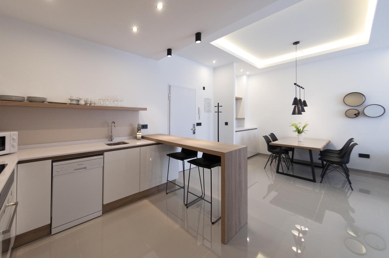 Apartamentos La Laguna I Luxury Apartments กวาร์ดามาร์เดลเซกูรา ภายนอก รูปภาพ