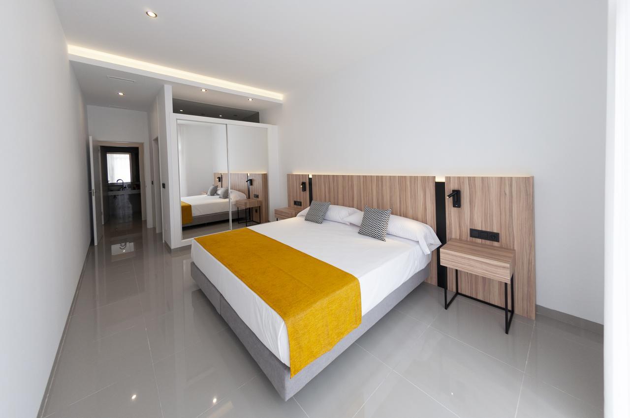 Apartamentos La Laguna I Luxury Apartments กวาร์ดามาร์เดลเซกูรา ภายนอก รูปภาพ