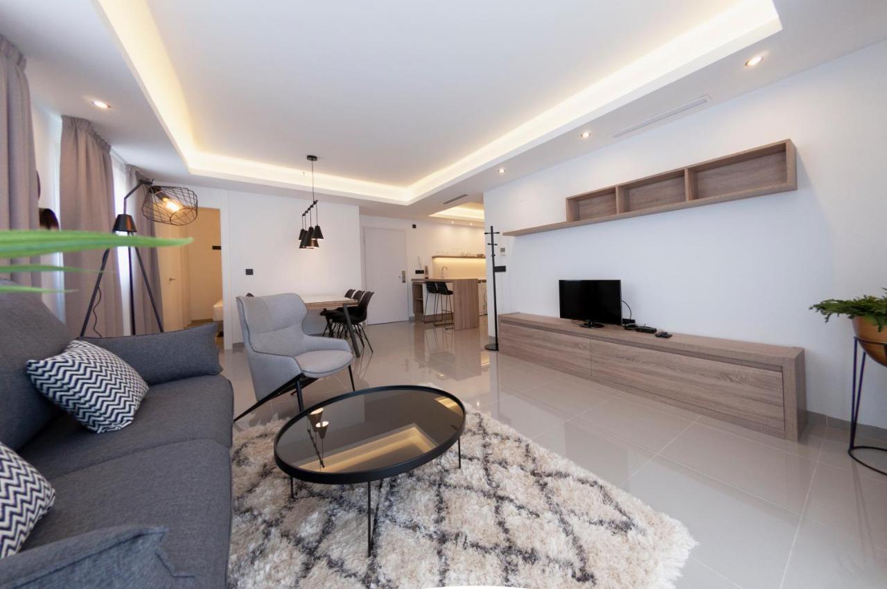 Apartamentos La Laguna I Luxury Apartments กวาร์ดามาร์เดลเซกูรา ภายนอก รูปภาพ